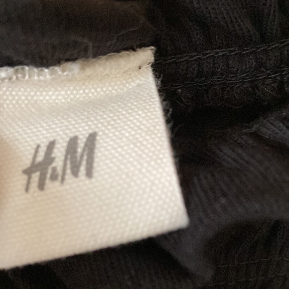 H&M Black Crinkle Dress EUC (Worn Once) - Picture 4 of 5